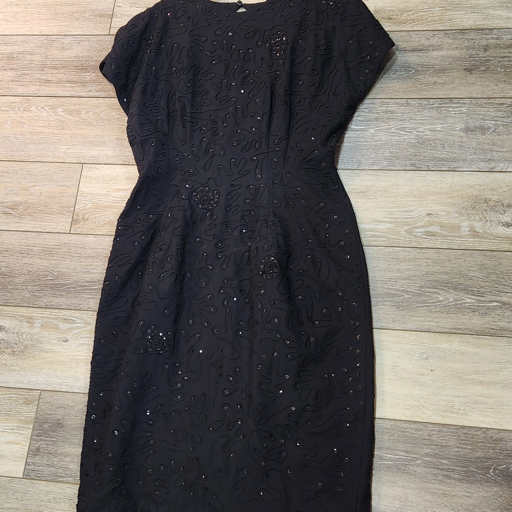 Carmen Marc Valvo Vintage Black Embellished Beaded Wool Midi Dress Size 14